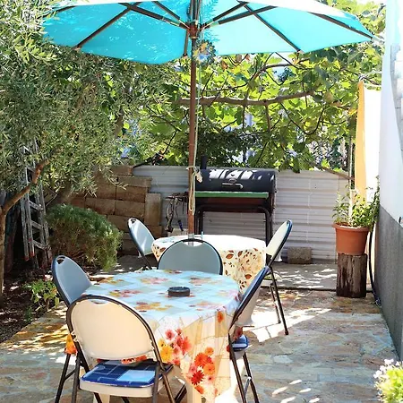 Guest house Nicol 3*