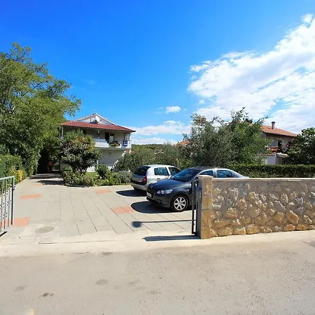 Nicol Guest house