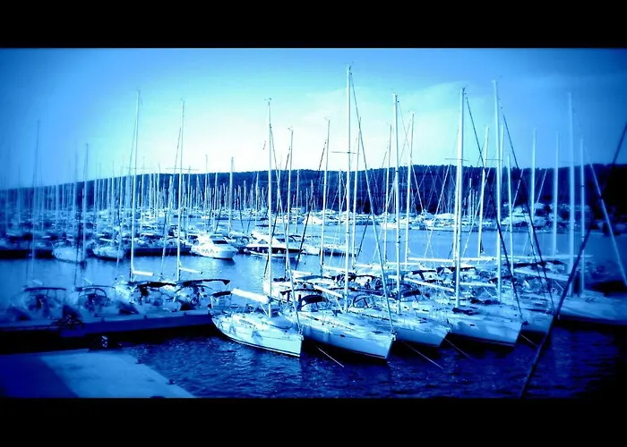 ゲストハウス Nicol 3*